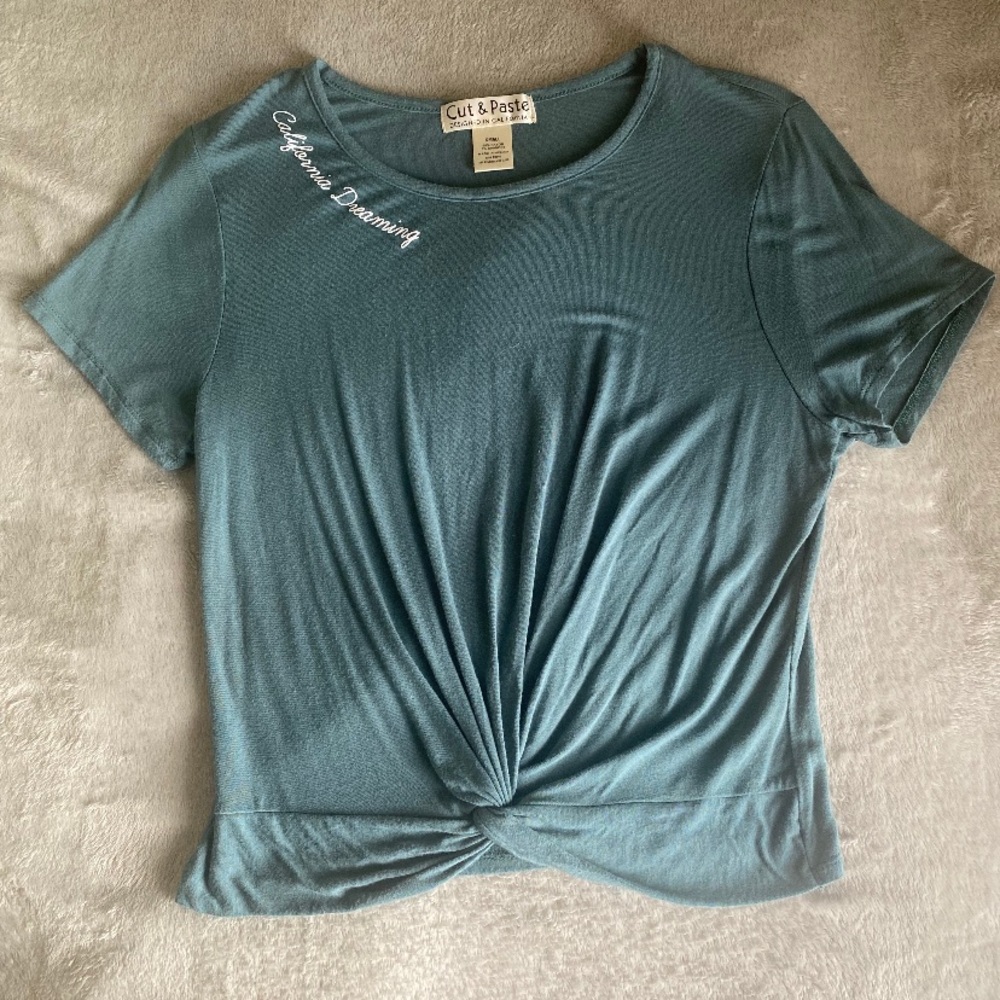 Blue-green tee